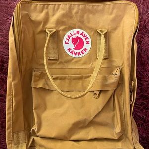 Fjallraven Classic Kanken Backpack